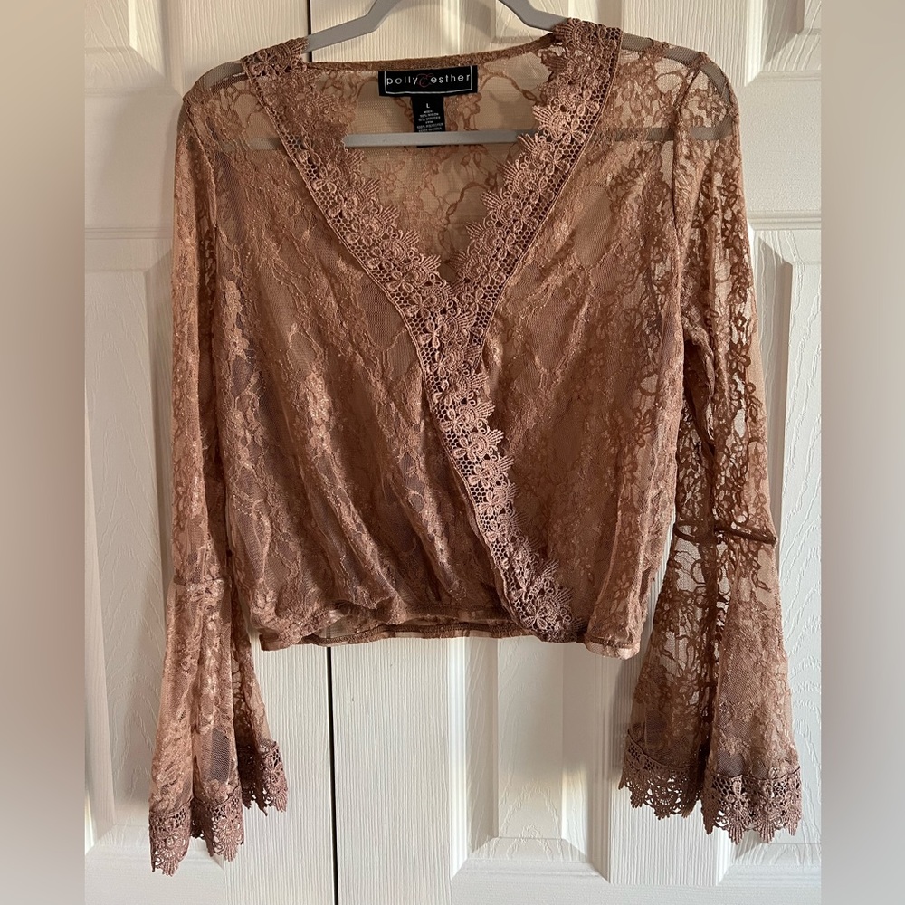 Women’s Brown Lace Top. Size L